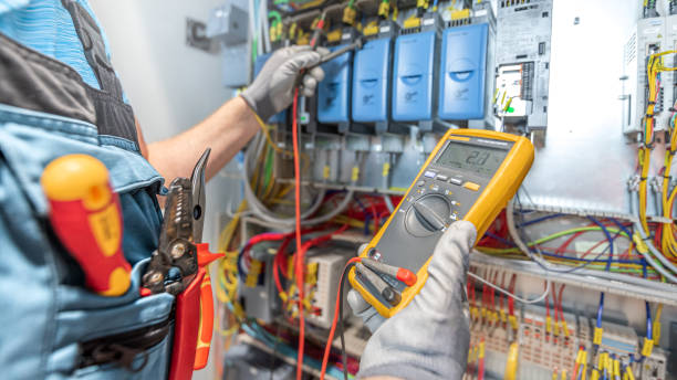 Best Emergency Electrical Repair  in Levittown, NY